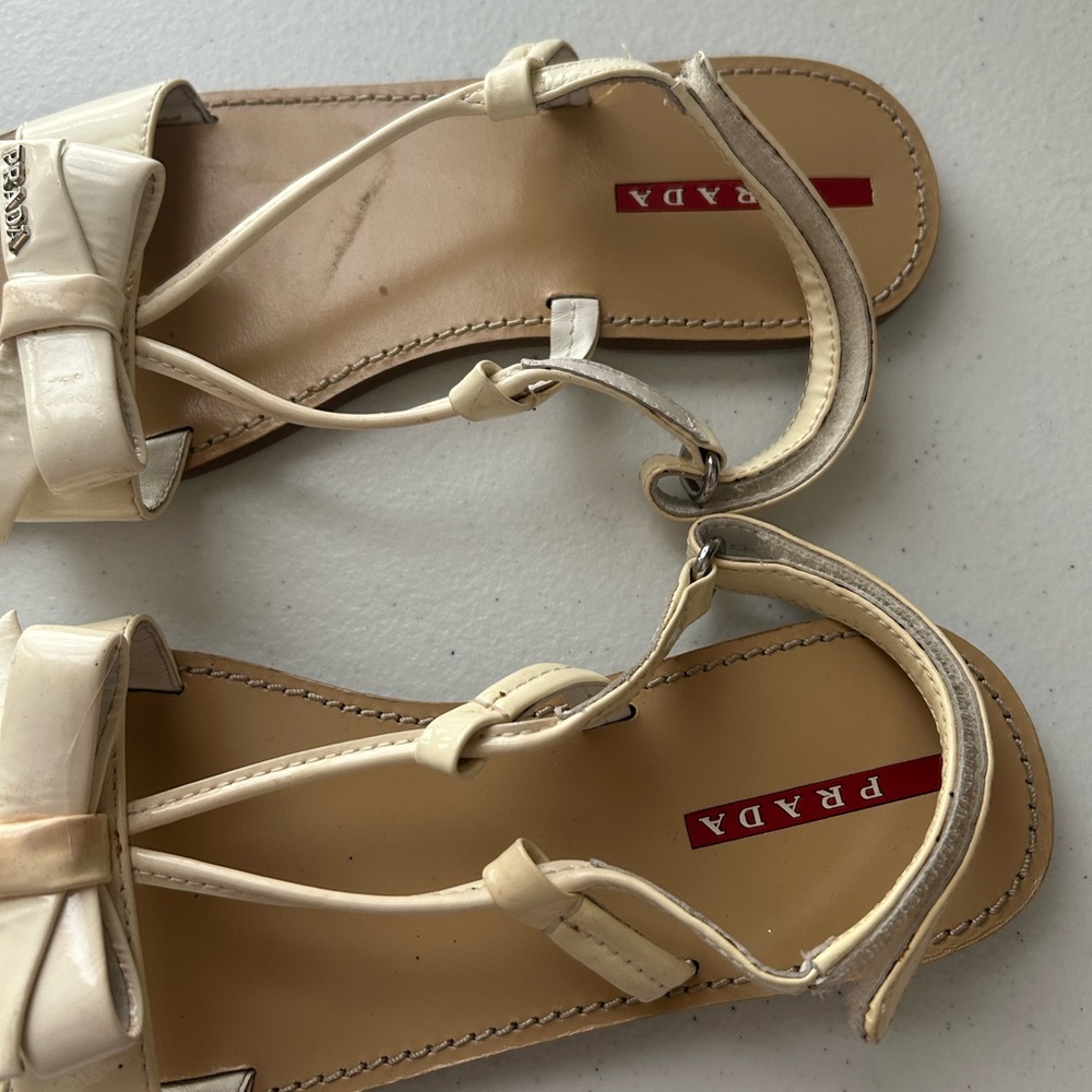 Prada Kids Girl Cream Bow Thong Sandals Ankle Strap Designer Flats Size 4–4.5 - Picture 10 of 16